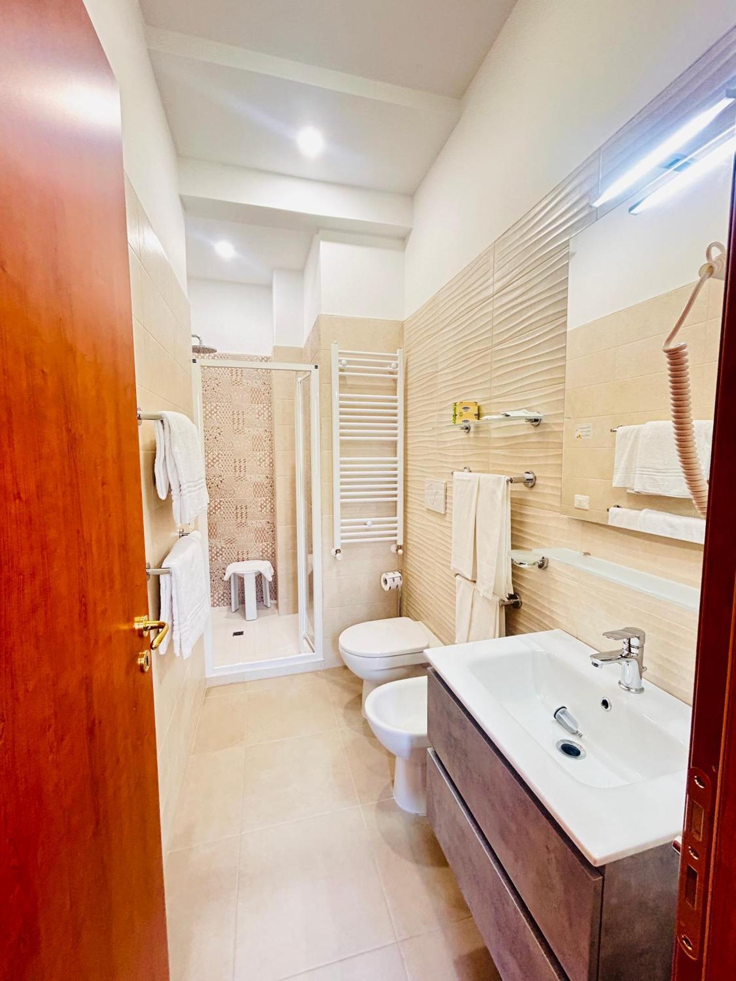Il Nocchiero City Hotel Soverato Marina Exterior photo
